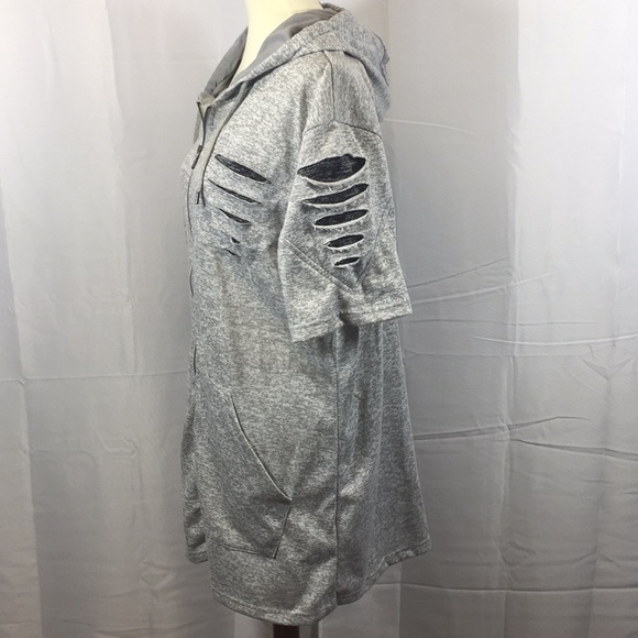 🎉Retro Distrikt Long Bodied Short-sleeve Hoodie - Picture 2 of 6